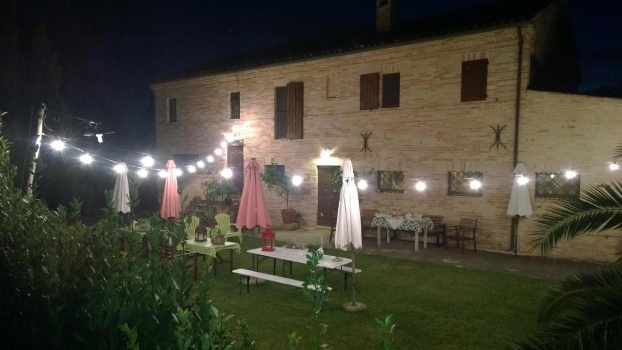 Affitta Camere Il Pettirosso Fermo Buitenkant foto