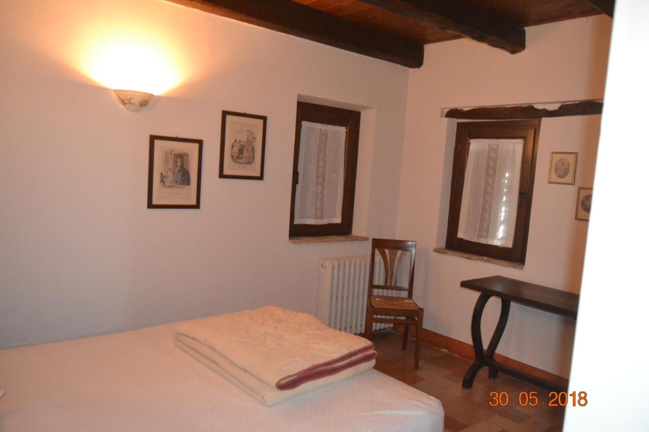 Affitta Camere Il Pettirosso Fermo Buitenkant foto