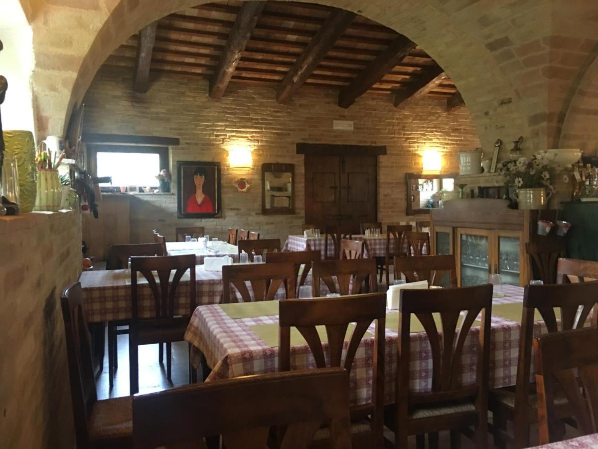 Affitta Camere Il Pettirosso Fermo Buitenkant foto