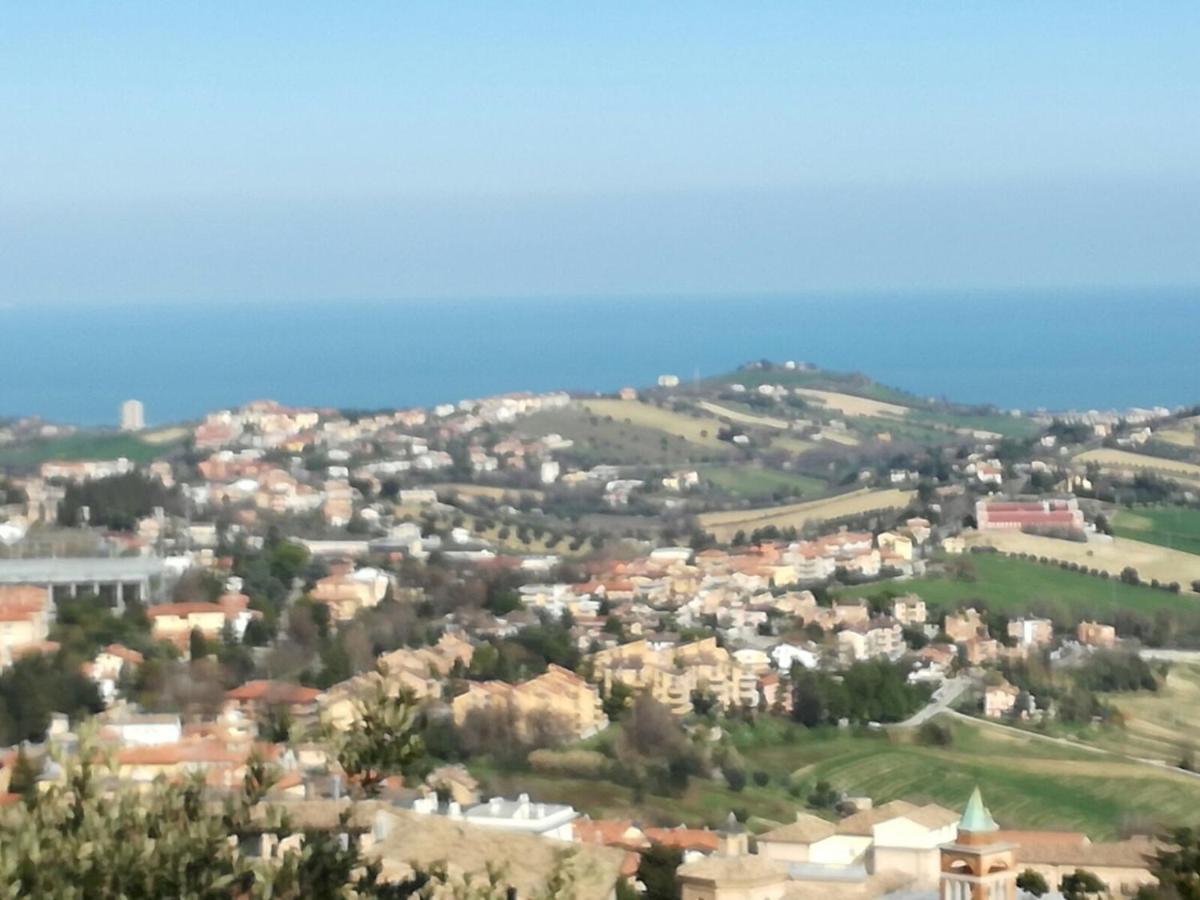 Affitta Camere Il Pettirosso Fermo Buitenkant foto